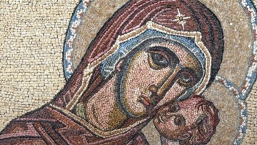 Δήμαρχος Ρόδου: "Σήμερα είναι η δική Της μέρα. Γιορτάζει Εκείνη που είναι δίπλα μας, κάθε μέρα, σε κάθε μας βήμα."