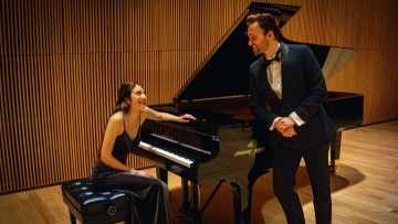 Η μουσική συνάντηση της Χριστίνας Μαρίας Κώτη και του Jared Michaud στη Ρόδο