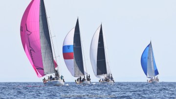 Ρότα για τον τελικό τους προορισμό έβαλαν τα σκάφη της Aegean Regatta