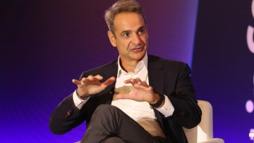 Κωδικός "αυξήσεις για όλους" με μόνιμες φοροελαφρύνσεις