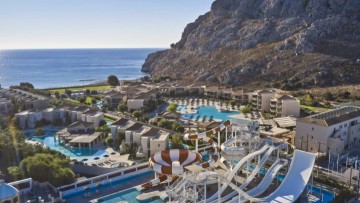 TUI: Άνοιξαν οι κρατήσεις από Σουηδία για Κρήτη και Ρόδο για το καλοκαίρι 2026