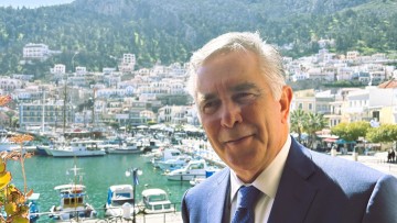 Ο Βασίλης Α. Υψηλάντης ζητά την απομάκρυνση κατασχεμένων σκαφών από το λιμάνι της Καλύμνου και την αξιοποίησή τους σε σχέδιο τεχνητών υφάλων – καταδυτικού πάρκου