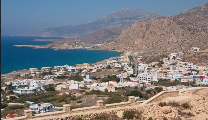 Στην Αρκάσα υπήρχε η πηγή με την μεγαλύτερη ροή στην Κάρπαθο. In Arkasa was the spring with the highest flow in Karpathos.