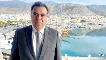 Μάνος Κόνσολας: «Μια απάντηση σε όσα ανιστόρητα είπε ο Τούρκος ΥΠΕΞ περί «τουρκικής μειονότητας» στα Δωδεκάνησα»