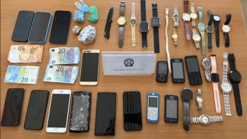 Ελεύθερος αφέθηκε  μέχρι να δικασθεί ο 19χρονος που είχε συλληφθεί στη Νότια Ρόδο για πώληση ναρκωτικών σε ανήλικο