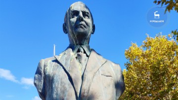 Η εικόνα που παρουσιάζουν τα αγάλματα