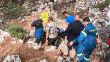 Τεράστια επιχείρηση διάσωσης για 65χρονο ροδίτη που υπέστη καρδιακό επεισόδιο σε δασική  περιοχή