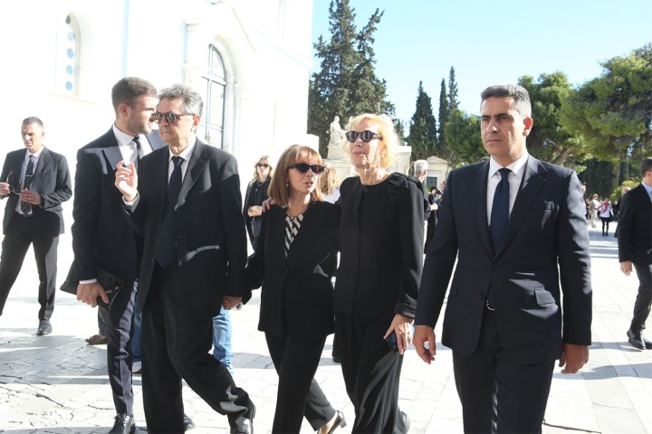 Άσπα Σαββοπούλου, Κατερίνα Σακελλαροπούλου
