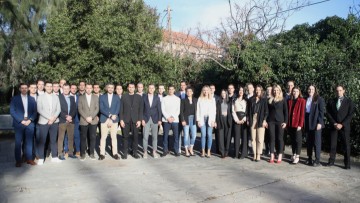 Τάσος Σιδηρόπουλος και Μαρία Δέτση πήραν τα σήματα FIFA σε εκδήλωση της ΕΠΟ