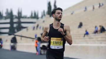 Μετάλλια για Σέργιο Διακοστεφανή και Μαρία Μαγκούλια στο Πανελλήνιο κλειστού στίβου