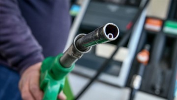 Στα ύψη και πάλι οι τιμές των καυσίμων στα νησιά μας