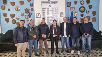 Συνάντηση της Ομοσπονδία Εμπορίου και Επιχειρηματικότητας Δωδεκανήσου με τη Λιμενάρχη Ρόδου για τον περιορισμό δραστηριοποίησης των μικροπωλητών