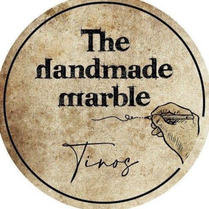 Μαρμάρινο πιατάκι σερβιρίσματος από το “The HandmadeMarble” και τον Άγγελο Αντωνακόπουλο (Τήνος)