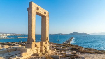 Ελληνικός τουρισμός 2026: Άνοδος στις last minute κρατήσεις και επιμήκυνση της σεζόν έως τον Νοέμβριο