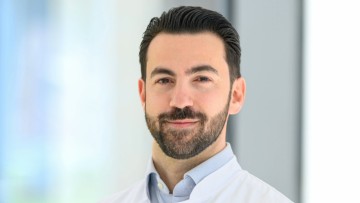 Ιωάννης Κανάκης: Η διαδρομή από τη Ρόδο στη Γερμανία: Μια πορεία ευθύνης, πίστης και χειρουργικής εξέλιξης