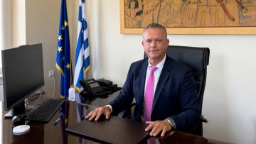 Φώτης Μάγγος: Από τους Λειψούς στο τιμόνι της νησιωτικής πολιτικής