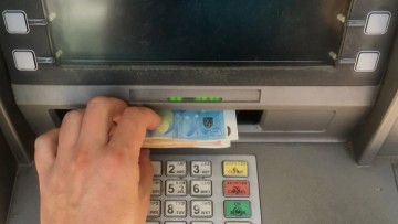 e-ΕΦΚΑ - ΔΥΠΑ: Ποιοι πληρώνονται από σήμερα έως 21 Αυγούστου